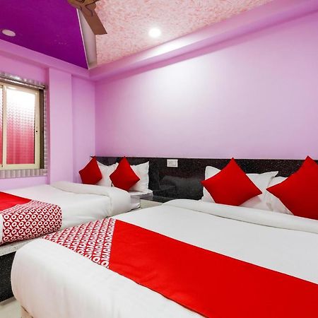 Oyo 45752 Hotel Sb Palace Godarpura Extérieur photo