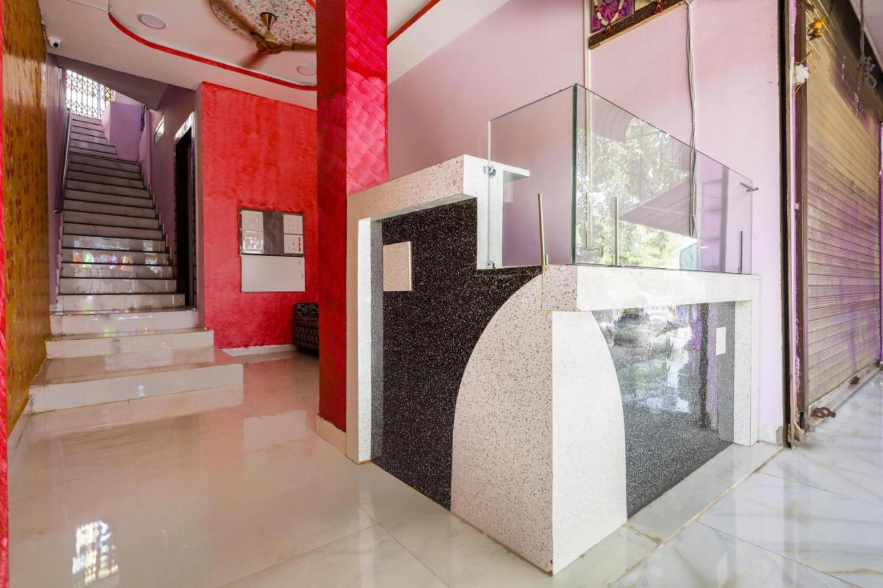 Oyo 45752 Hotel Sb Palace Godarpura Extérieur photo